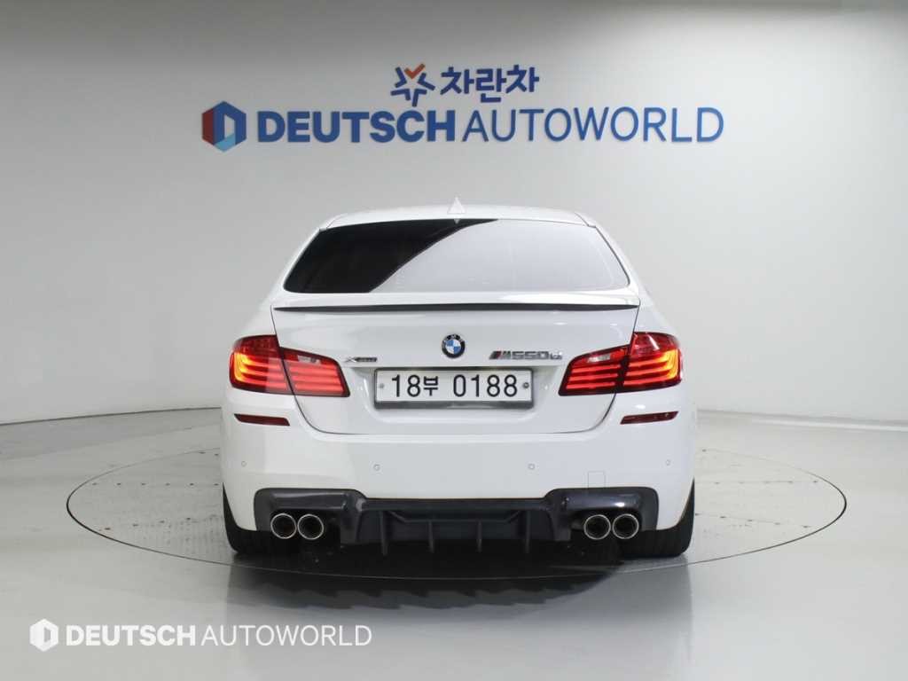 BMW 5시리즈 5시리즈 (F10) 520d xDrive M 에어로다이나믹 프로 이미지 4