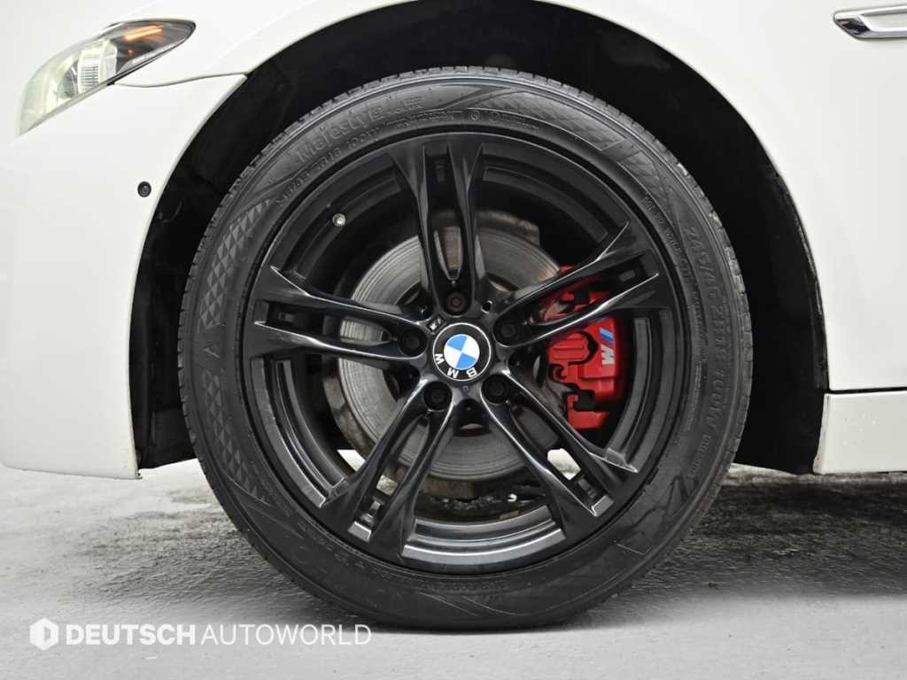 BMW 5시리즈 5시리즈 (F10) 520d xDrive M 에어로다이나믹 프로 이미지 5