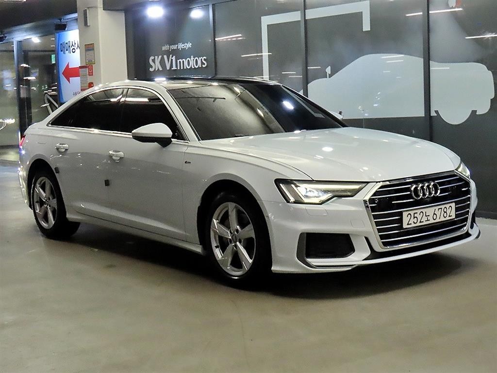 아우디 A6 A6 (C8) 40 TDI 이미지 1
