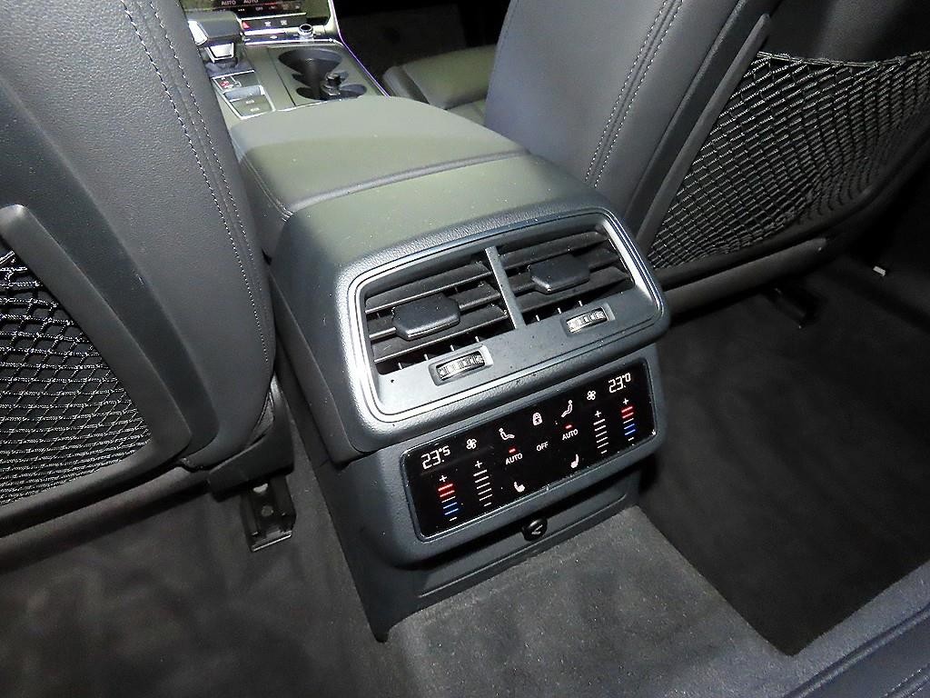 아우디 A6 A6 (C8) 40 TDI 이미지 15