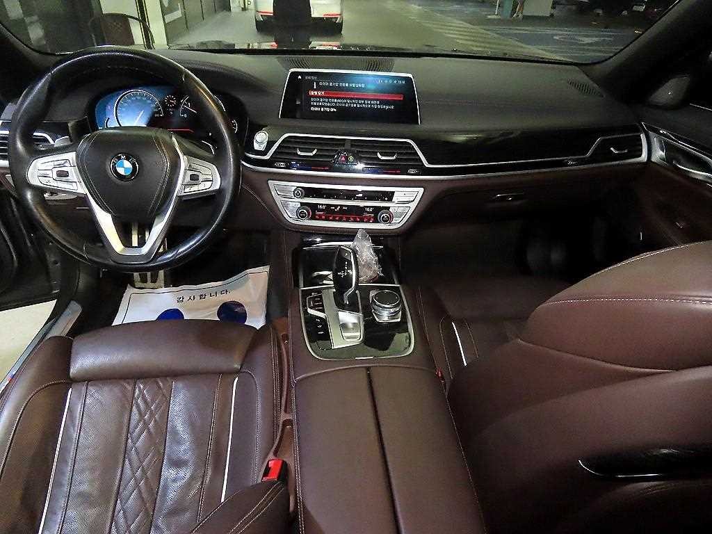 BMW 7시리즈 7시리즈 (G11) 730Ld xDrive M 스포츠 이미지 10