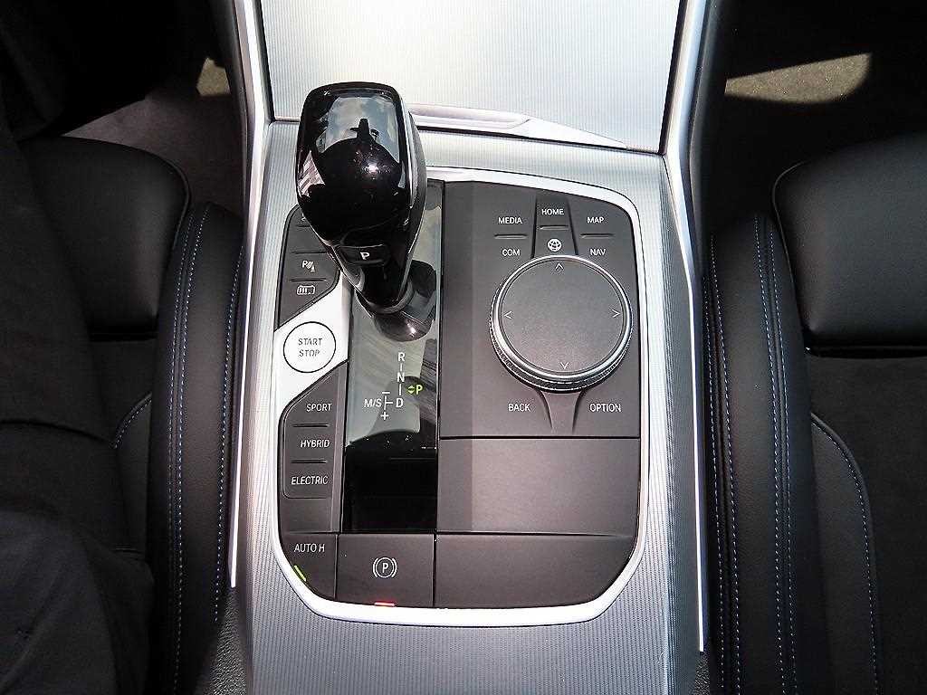 BMW 3시리즈 3시리즈 (G20) 320e M 스포츠 이미지 10