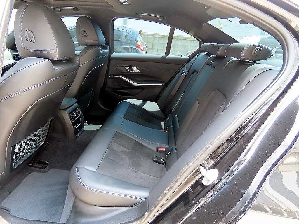 BMW 3시리즈 3시리즈 (G20) 320e M 스포츠 이미지 6