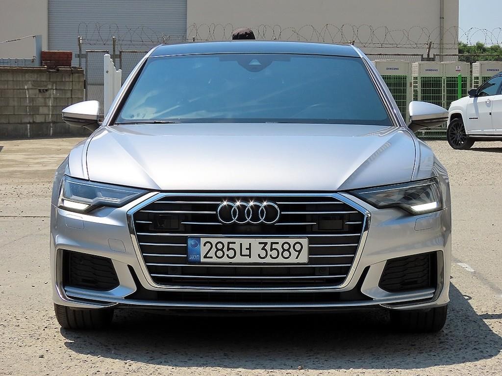 아우디 A6 A6 (C8) 45 TFSI 이미지 1