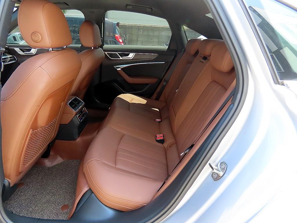 아우디 A6 A6 (C8) 45 TFSI 이미지 6