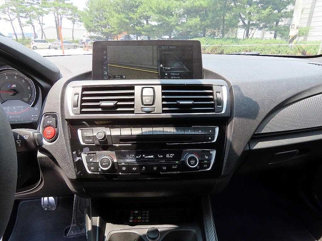 BMW 2시리즈 M2 (F87) 쿠페 이미지 12