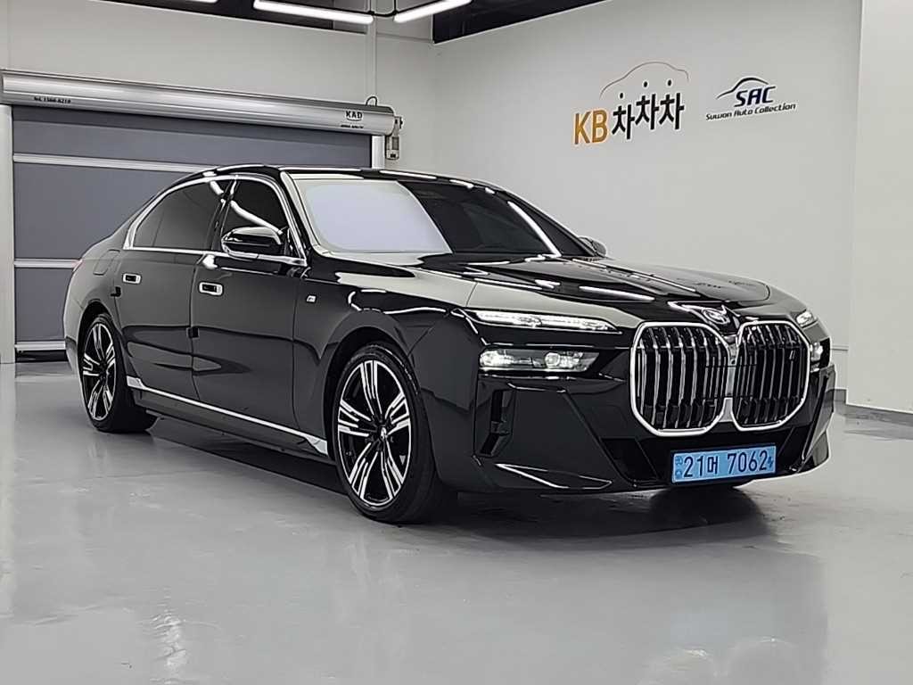 BMW i7 BMW i7 xDrive 60 M 스포츠 이그제큐티브 팩 이미지 5