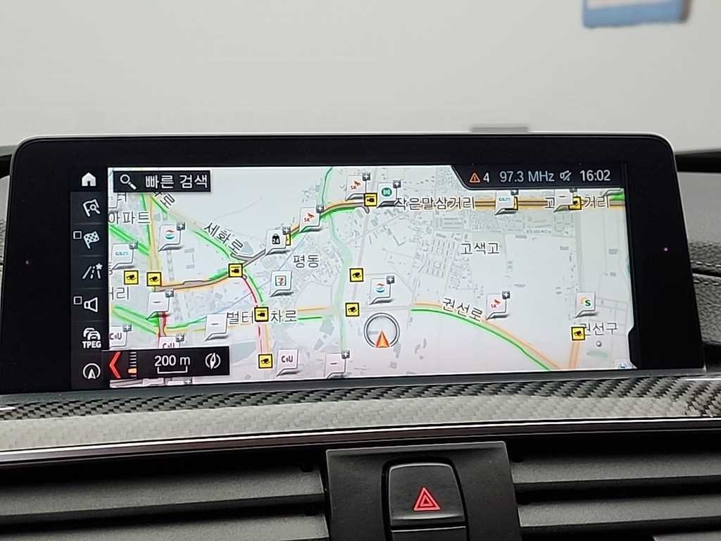 BMW 3시리즈 M3 (F80, E90) M3 세단 컴패티션 이미지 14