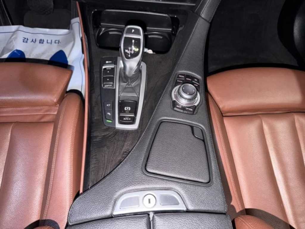 BMW 6시리즈 6시리즈 (F12) 640 그란쿠페 i 이미지 11