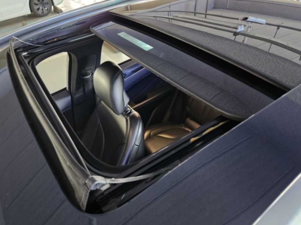 링컨 MKC 2.0 AWD 리저브 이미지 4