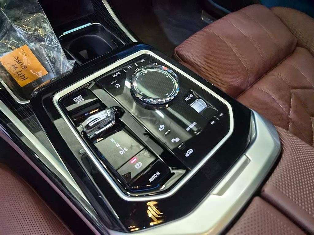 BMW 7시리즈 7시리즈 (G70) 740i xDrive M 스포츠 이미지 11