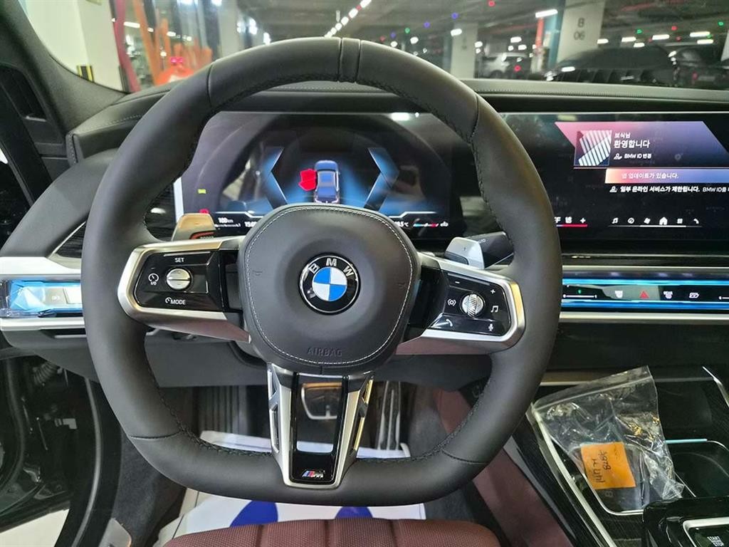 BMW 7시리즈 7시리즈 (G70) 740i xDrive M 스포츠 이미지 8