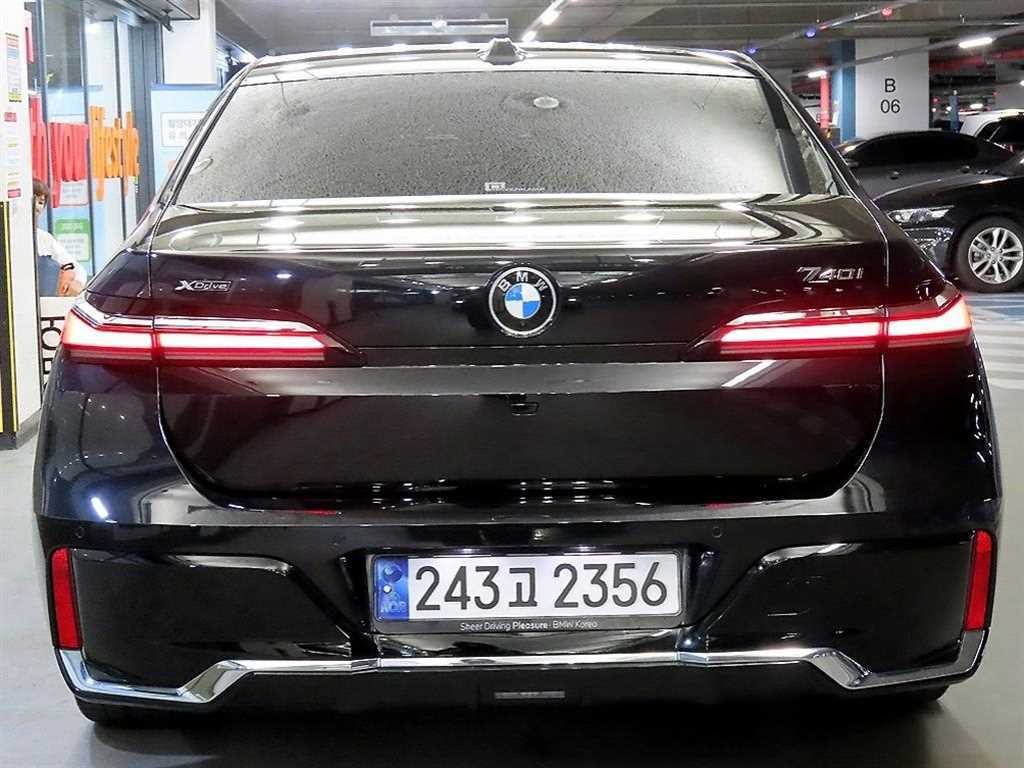 BMW 7시리즈 7시리즈 (G70) 740i xDrive M 스포츠 이미지 5