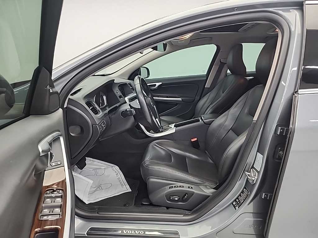 볼보 S60 뉴S60 D3 이미지 11
