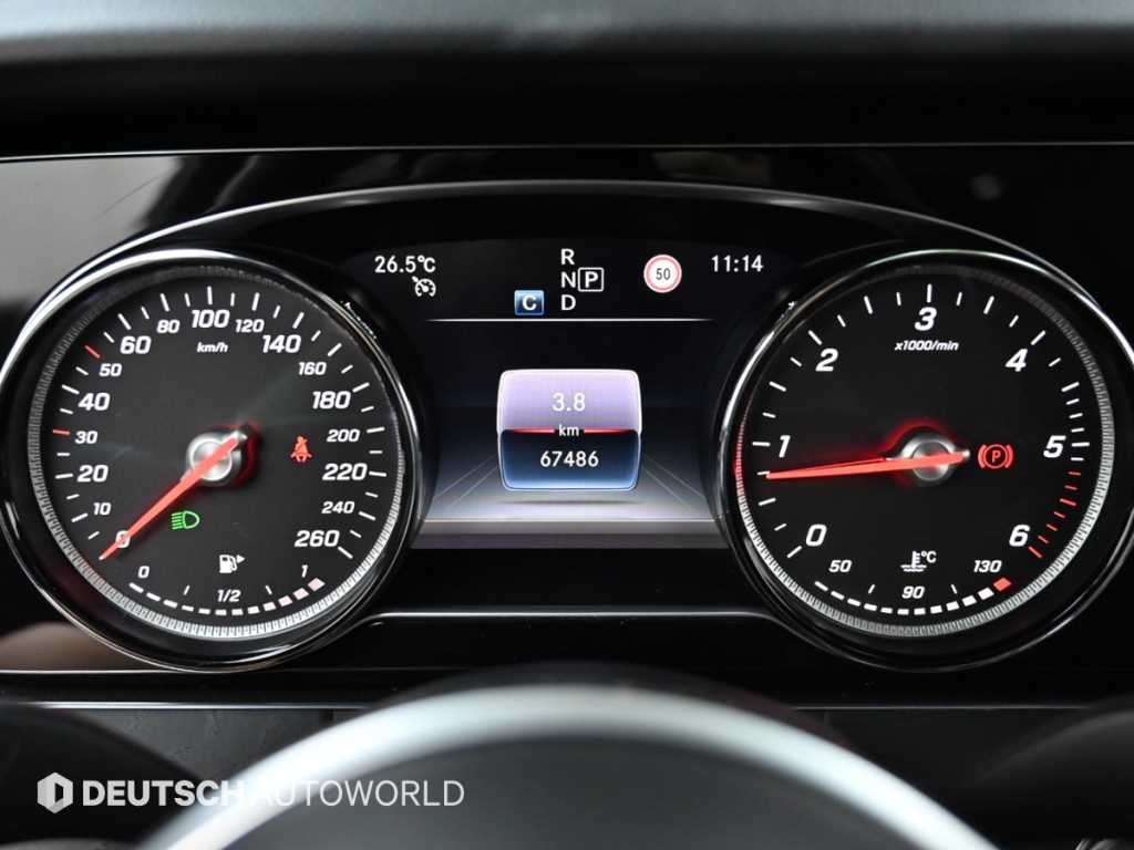 벤츠 E 클래스 E-클래스 W213 E220d 아방가르드 이미지 5