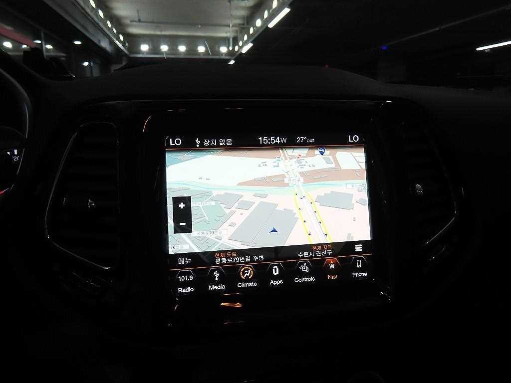 지프 컴패스 컴패스 2세대 2.4 AWD 리미티드 이미지 13