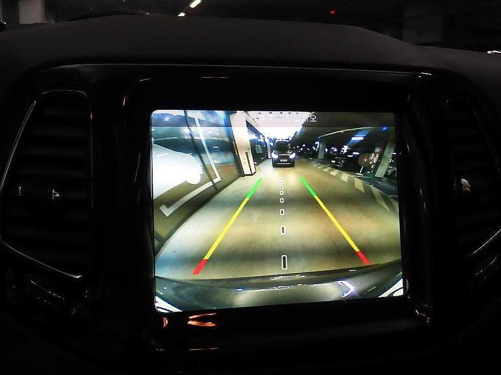 지프 컴패스 컴패스 2세대 2.4 AWD 리미티드 이미지 14