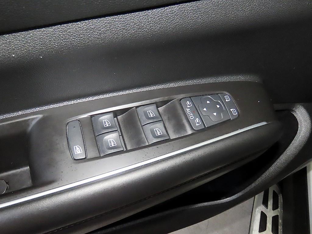 르노코리아(삼성) QM6 더뉴QM6 가솔린 2.0 GDe 프리미에르 2WD 이미지 13