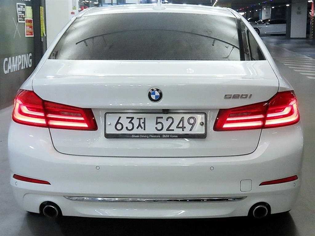 BMW 5시리즈 5시리즈 (G30) 520i 럭셔리 이미지 5