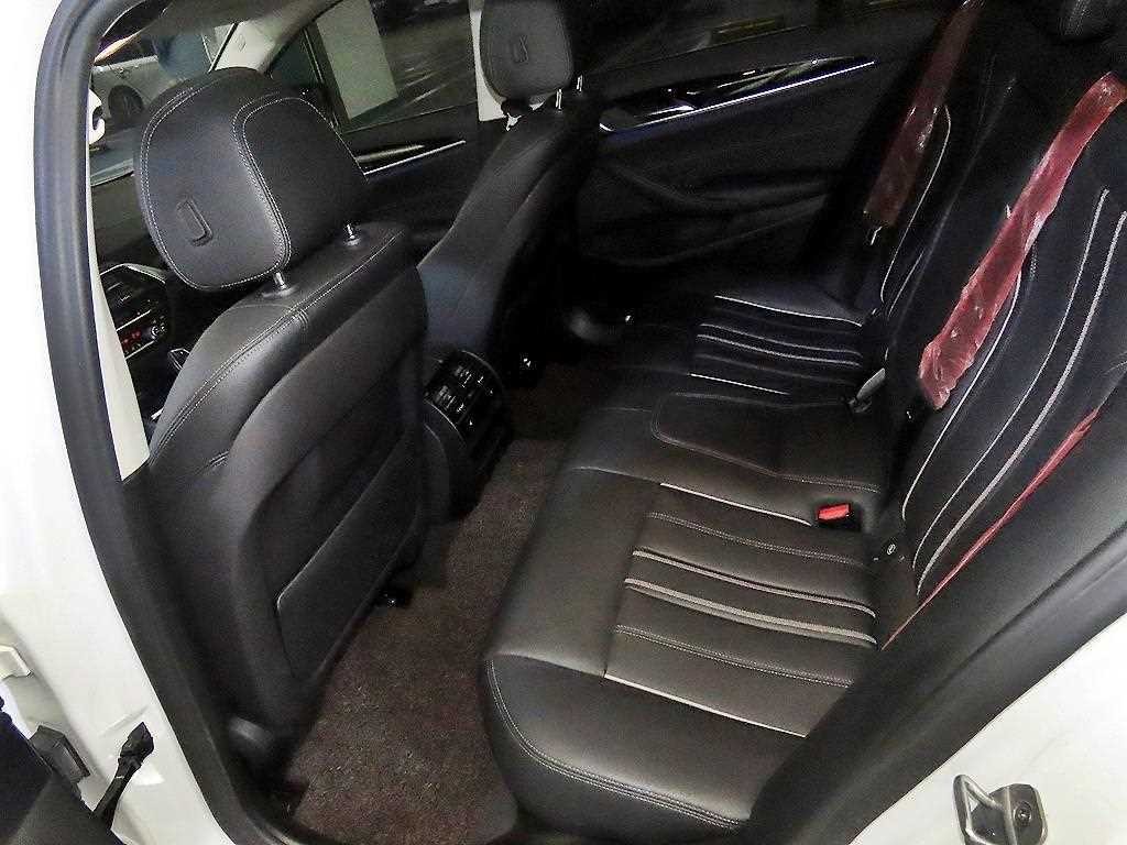 BMW 5시리즈 5시리즈 (G30) 520i 럭셔리 이미지 7