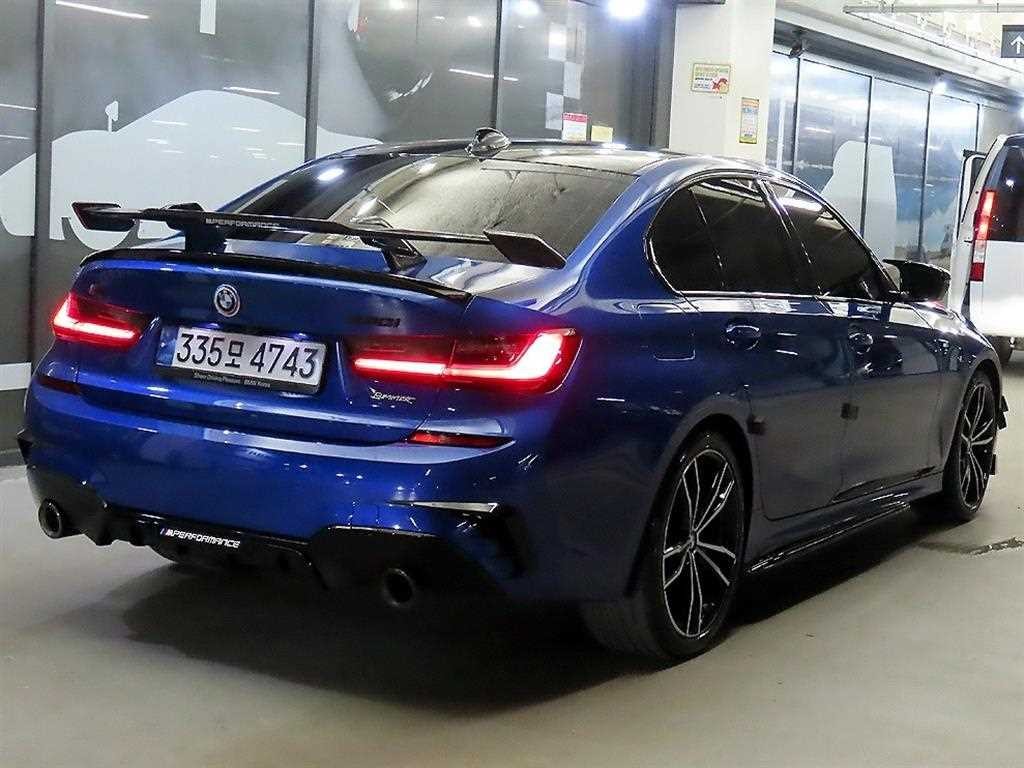 BMW 3시리즈 3시리즈 (G20) 320i M 스포츠 이미지 4