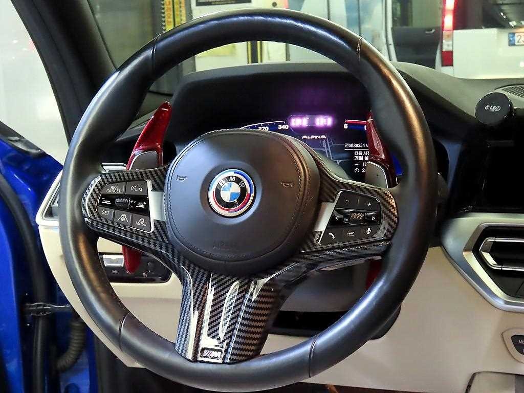 BMW 3시리즈 3시리즈 (G20) 320i M 스포츠 이미지 8