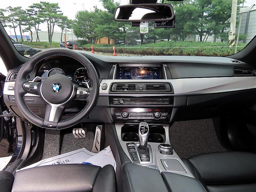 BMW 5시리즈 5시리즈 (F10) M550d xDrive 이미지 7