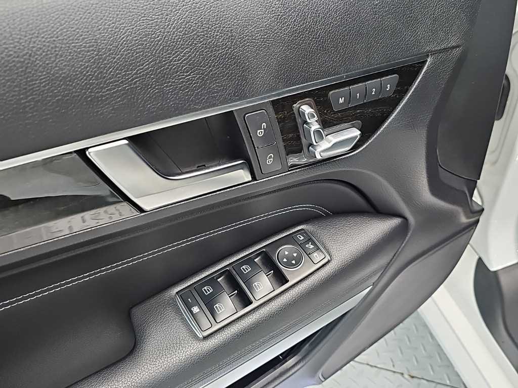 벤츠 E 클래스 E-클래스 W212 E200 쿠페 이미지 16