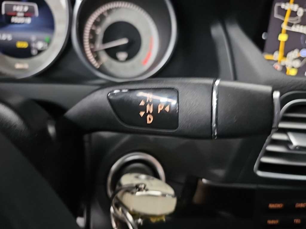 벤츠 E 클래스 E-클래스 W212 E200 쿠페 이미지 8