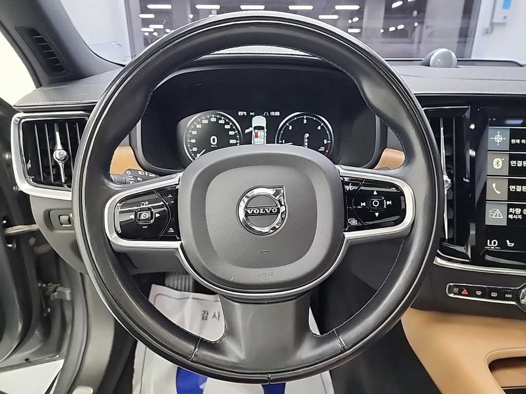 볼보 S90 D4 인스크립션 이미지 9
