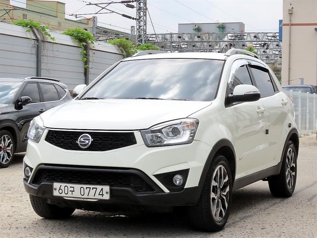 KG모빌리티(쌍용) 코란도 뉴코란도C 4WD 2.2 RX 최고급형 이미지 2