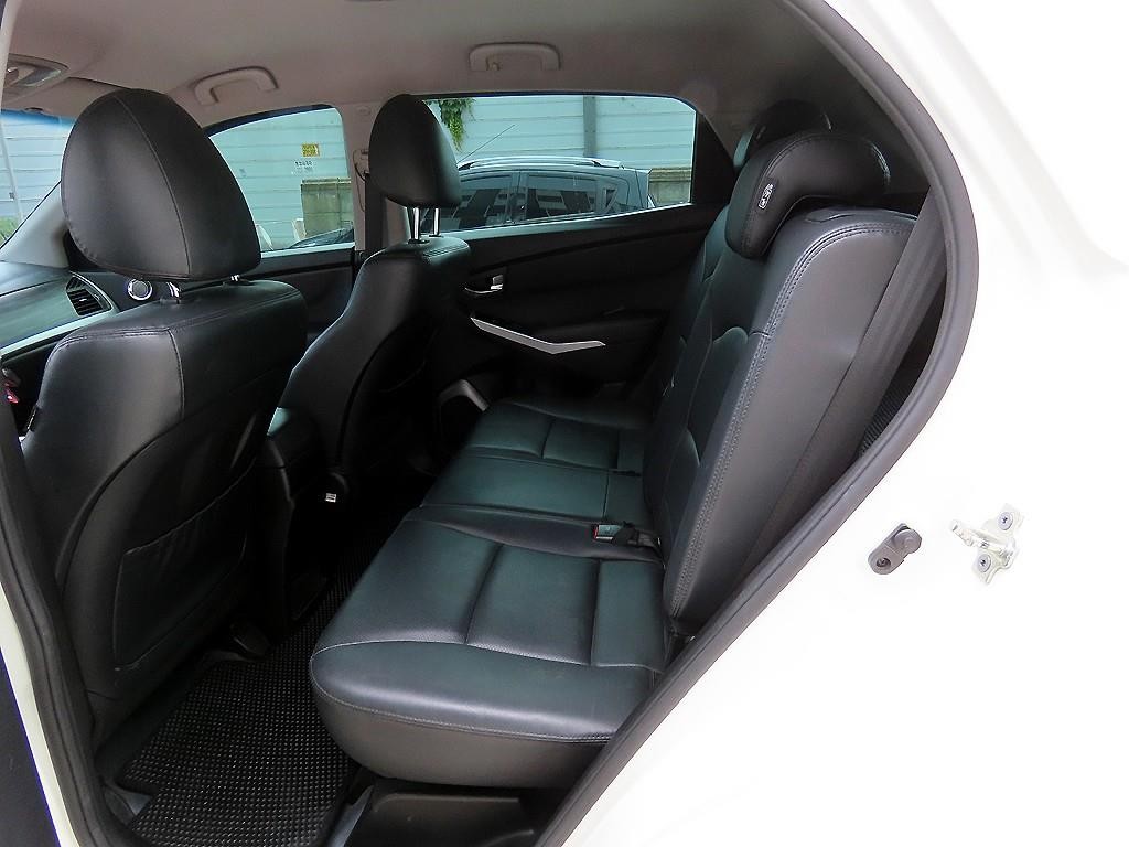 KG모빌리티(쌍용) 코란도 뉴코란도C 4WD 2.2 RX 최고급형 이미지 6