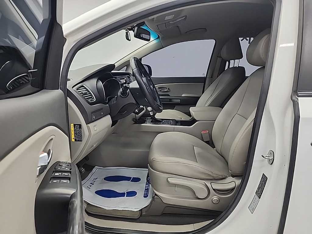 기아 카니발 올 뉴 카니발 디젤 9인승 럭셔리 이미지 11