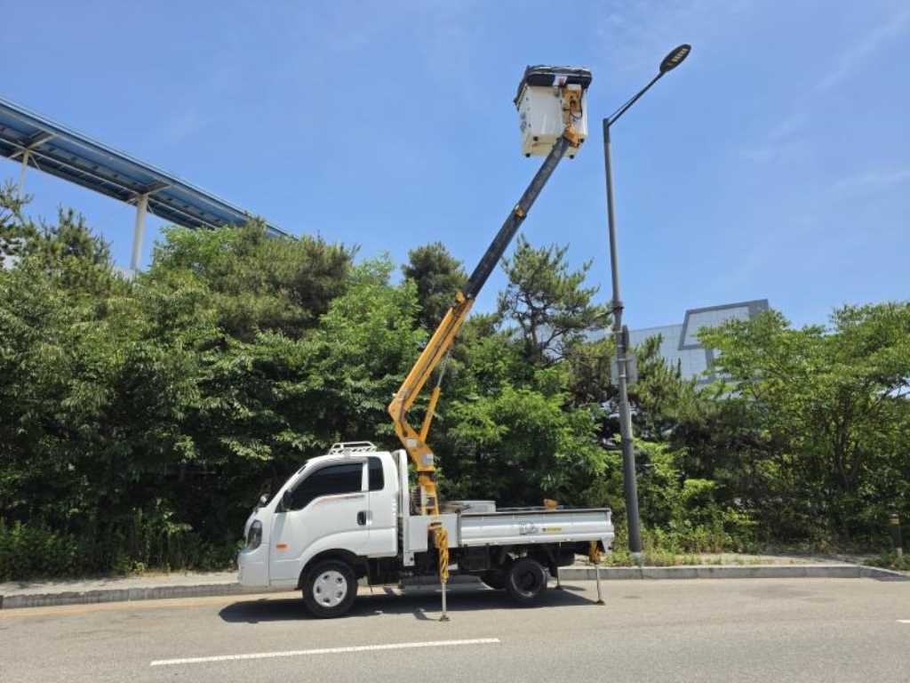 소형화물 고소작업차 [고소작업차]봉고3 기본형 이미지 16