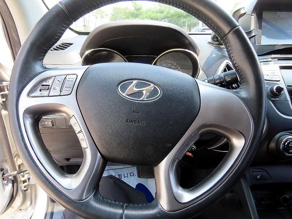 현대 투싼 투싼iX 2WD VGT LX20 럭셔리 이미지 8