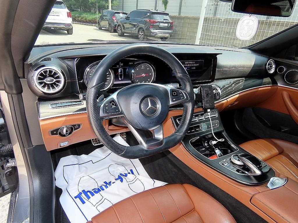 벤츠 E 클래스 E-클래스 W213 E220d 카브리올레 이미지 12