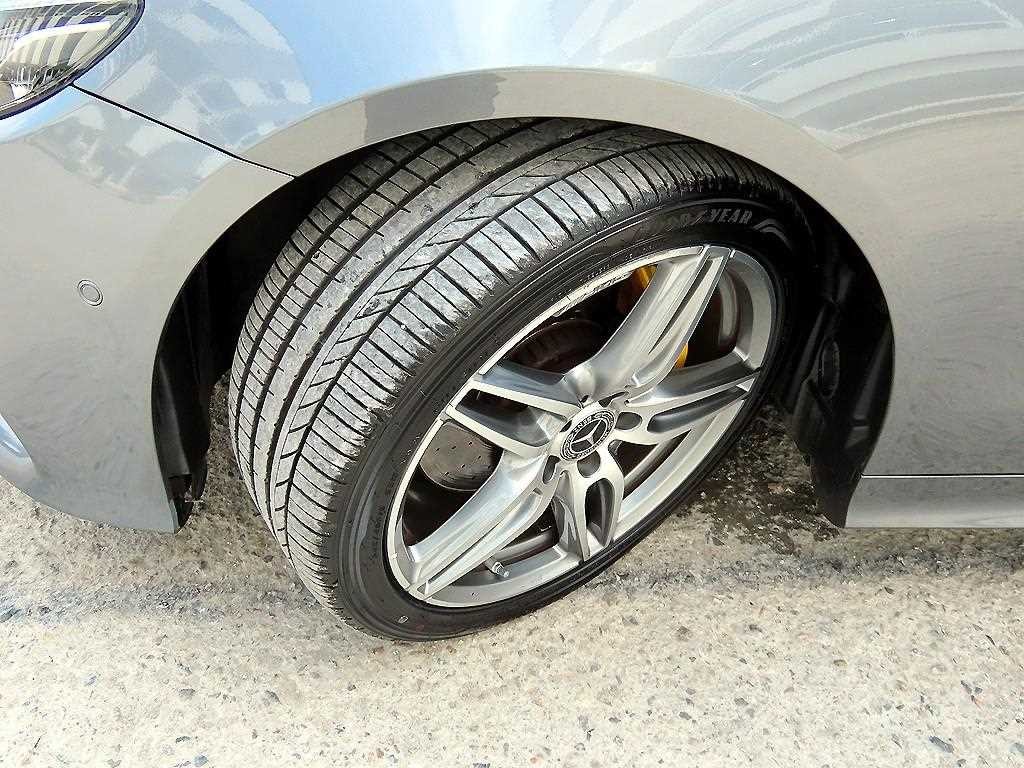 벤츠 E 클래스 E-클래스 W213 E220d 카브리올레 이미지 20