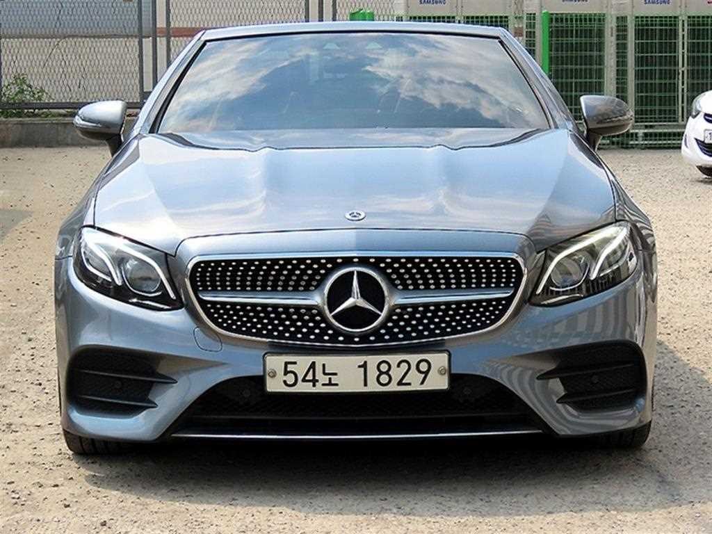 벤츠 E 클래스 E-클래스 W213 E220d 카브리올레 이미지 5