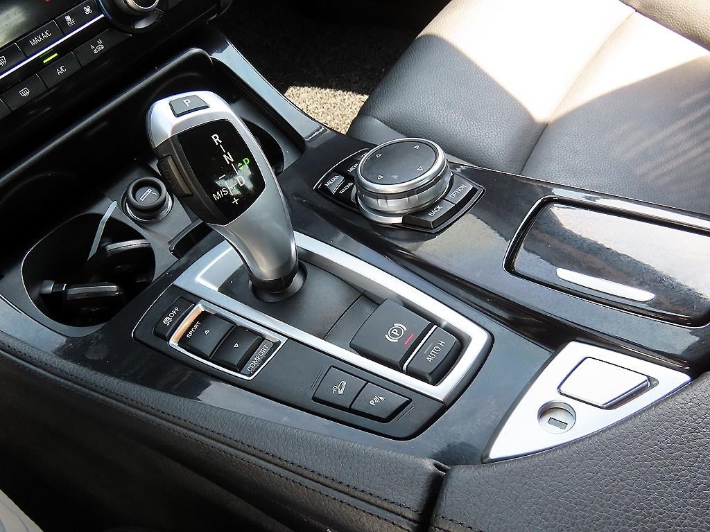 BMW 5시리즈 5시리즈 (F10) 520d xDrive 이미지 11