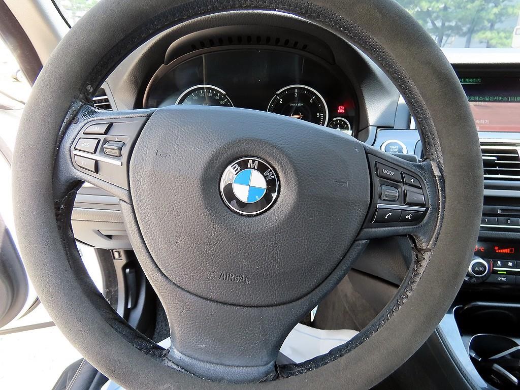 BMW 5시리즈 5시리즈 (F10) 520d xDrive 이미지 8