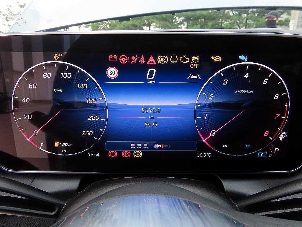 벤츠 GLC 클래스 GLC클래스 X254 GLC300 4MATIC 쿠페 아방가르드 이미지 9