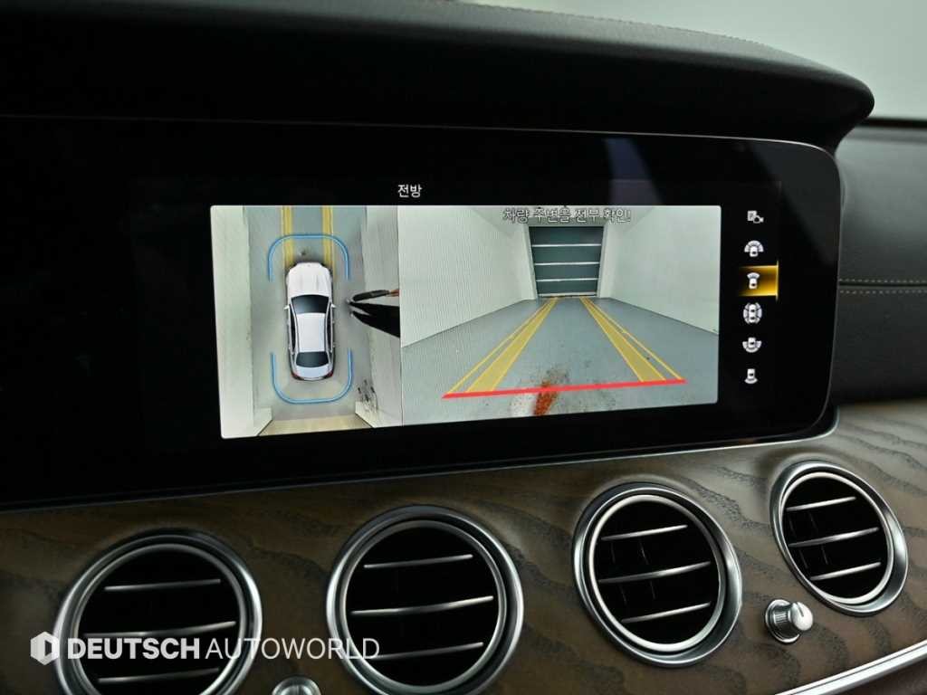 벤츠 E 클래스 E-클래스 W213 E300e 4MATIC 익스클루시브 이미지 15