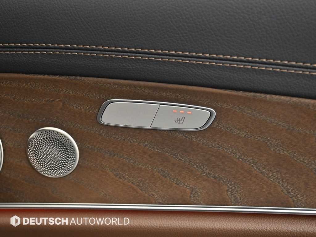 벤츠 E 클래스 E-클래스 W213 E300e 4MATIC 익스클루시브 이미지 16