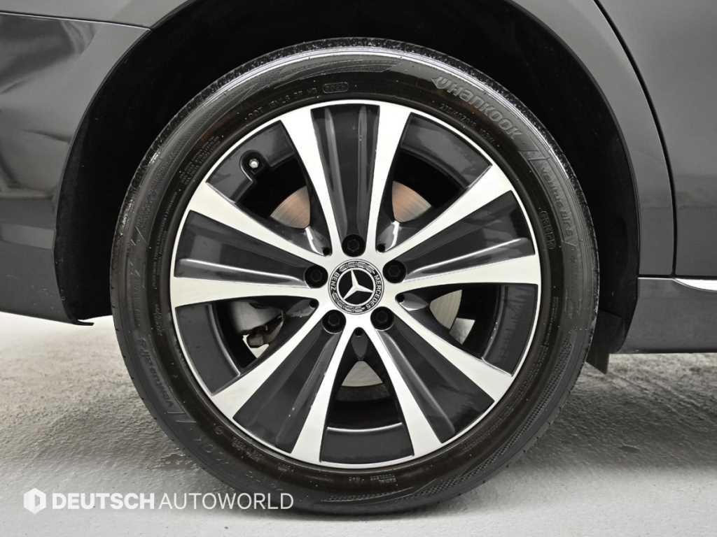 벤츠 E 클래스 E-클래스 W213 E300e 4MATIC 익스클루시브 이미지 5