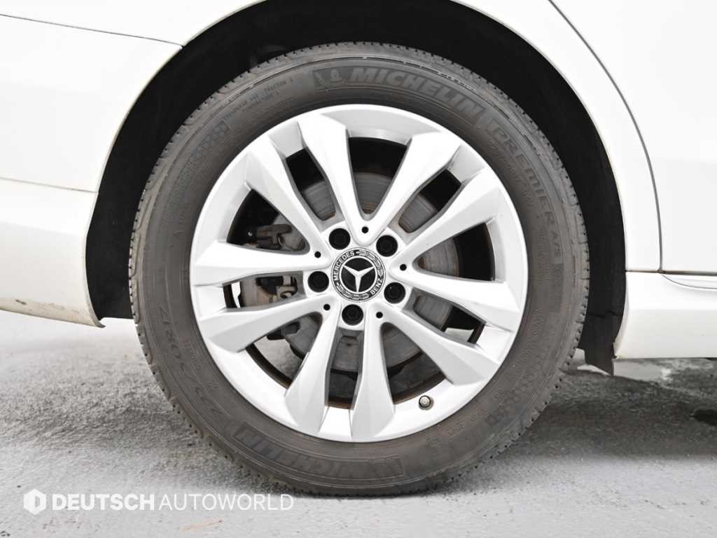 벤츠 C 클래스 C클래스 W205 C220 d 아방가르드 이미지 6
