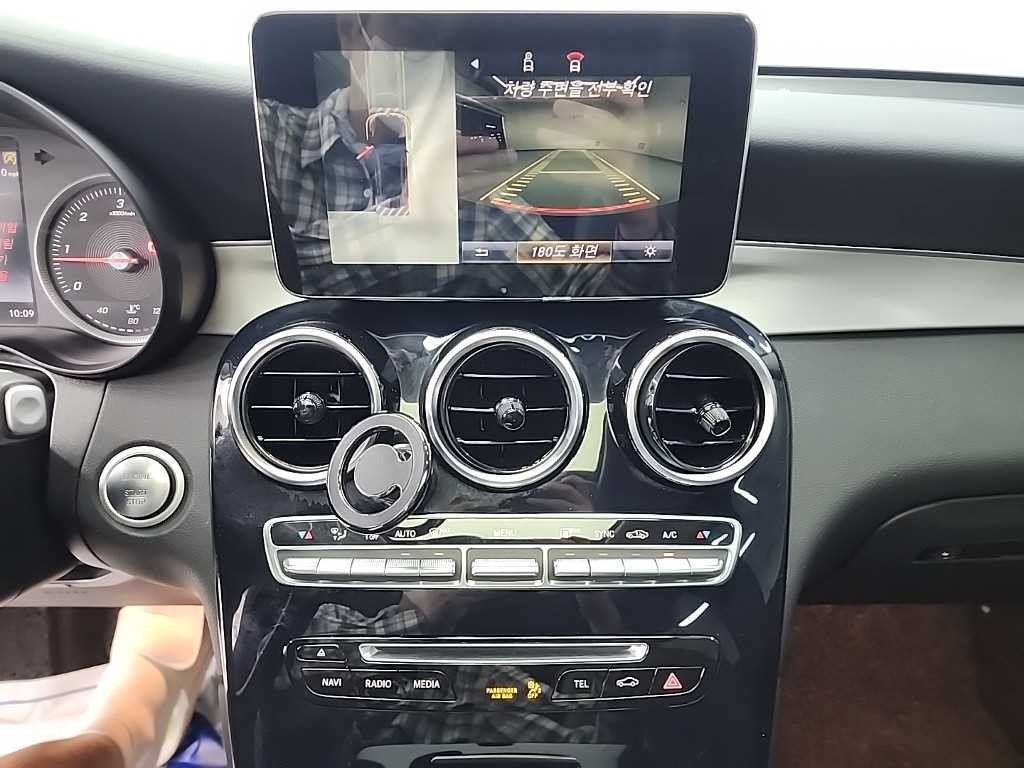 벤츠 GLC 클래스 GLC클래스 X253 GLC 220 d 4MATIC 쿠페 이미지 10
