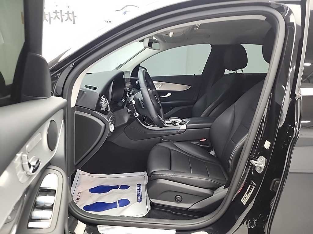 벤츠 GLC 클래스 GLC클래스 X253 GLC 220 d 4MATIC 쿠페 이미지 11