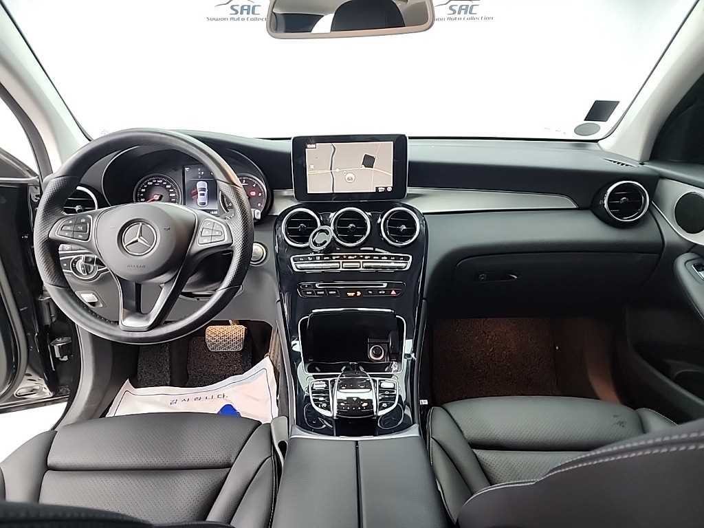 벤츠 GLC 클래스 GLC클래스 X253 GLC 220 d 4MATIC 쿠페 이미지 7