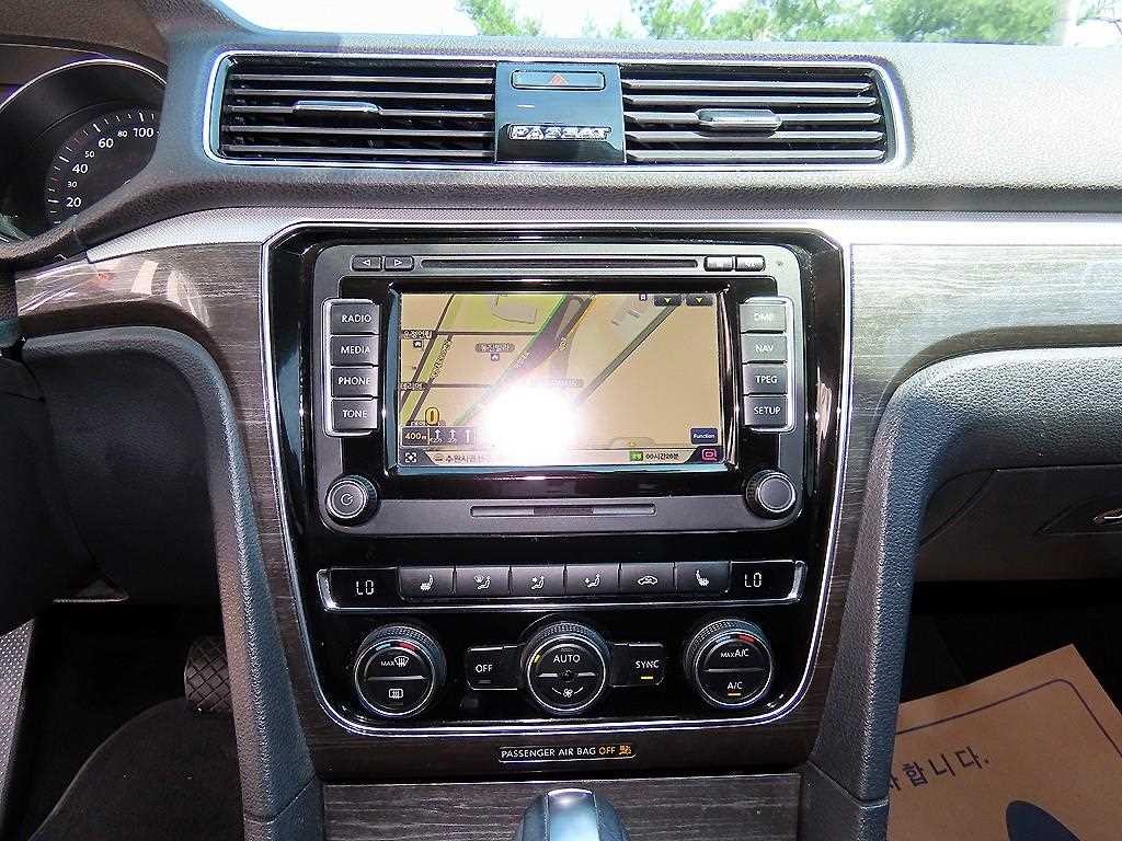 폭스바겐 파사트 더 뉴 파사트 2.0 TSI 이미지 13