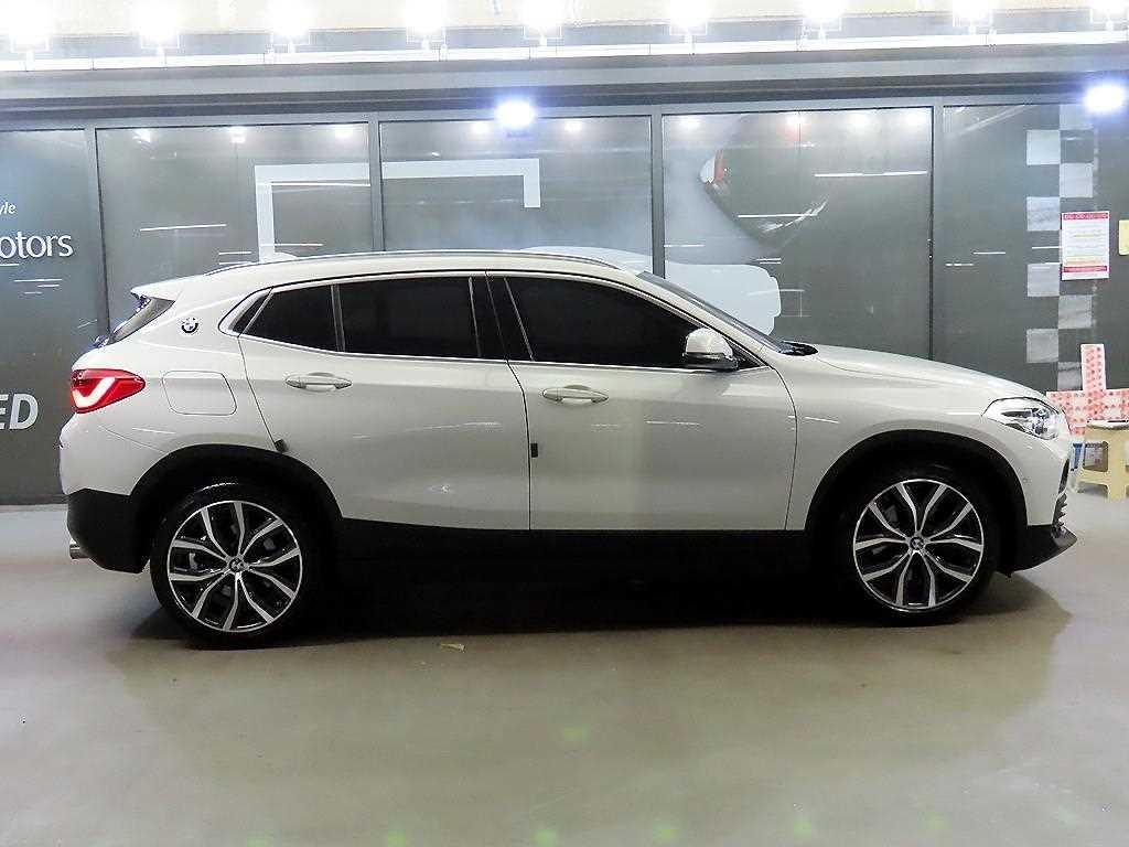 BMW X2 X2 (F39) xDrive 20i 어드벤티지 이미지 3